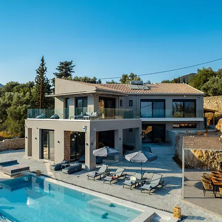 Irini's Villa Mikros Gialos